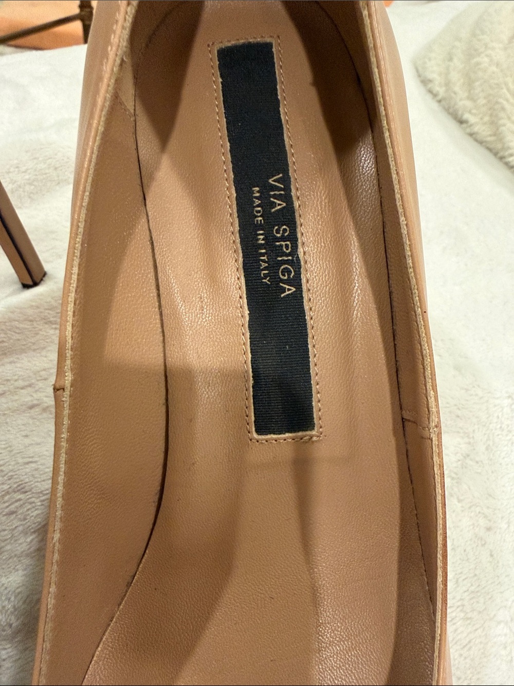 Via Spiga Nude Tan Pointed-Toe Stiletto Pumps - Picture 2 of 7
